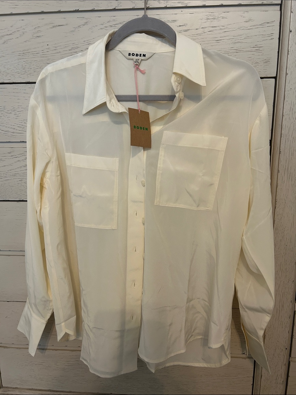 NWT Boden Women’s Cream Button-Down blouse with Chest Pockets
